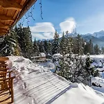 Gorska Z Sauna Chalet